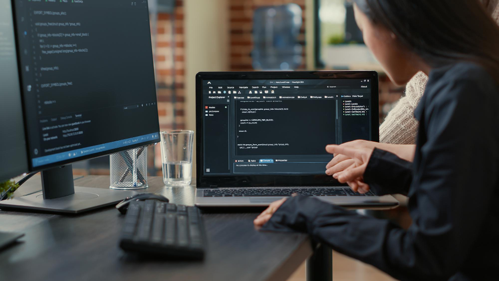 2025’te Web Tasarım Trendleri: Minimalizm ve Etkileşim Dönemi